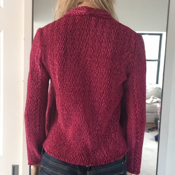 Pretty Raspberry Textured Soft Cropped Jacket - Picture 5 of 5